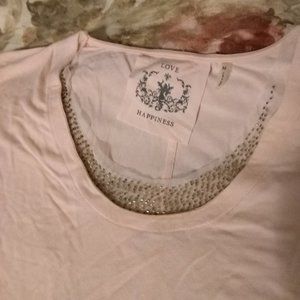 Pink T-shirt with beading